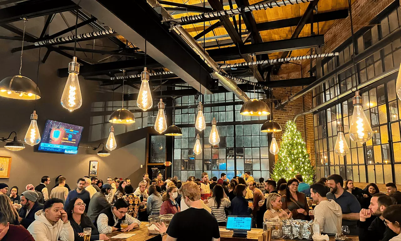 Two, Four Beer Pints With 2 or 4 Entrees & Shareable or 1 Beer Flight