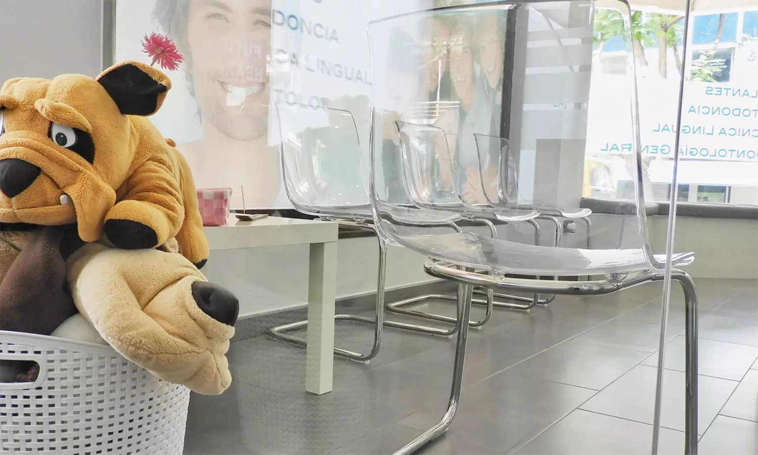 Ortodoncia con brackets a elegir en Clínica Futuredent