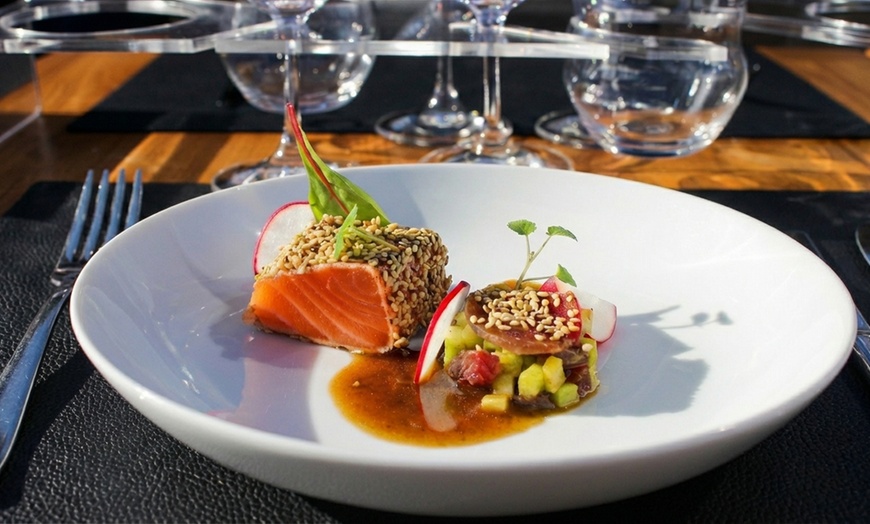 Image 5: Bustronome Dubai: Gourmet Dining on Wheels with Seasonal Menus