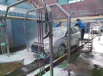 $10 Off a Deluxe Hand Car Wash - Oasis Hand Car Wash