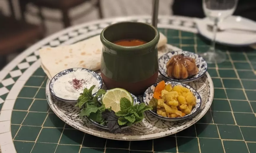 Ein Hauch von Persien: 3-Gänge-Menü für 1 bis 4 Personen