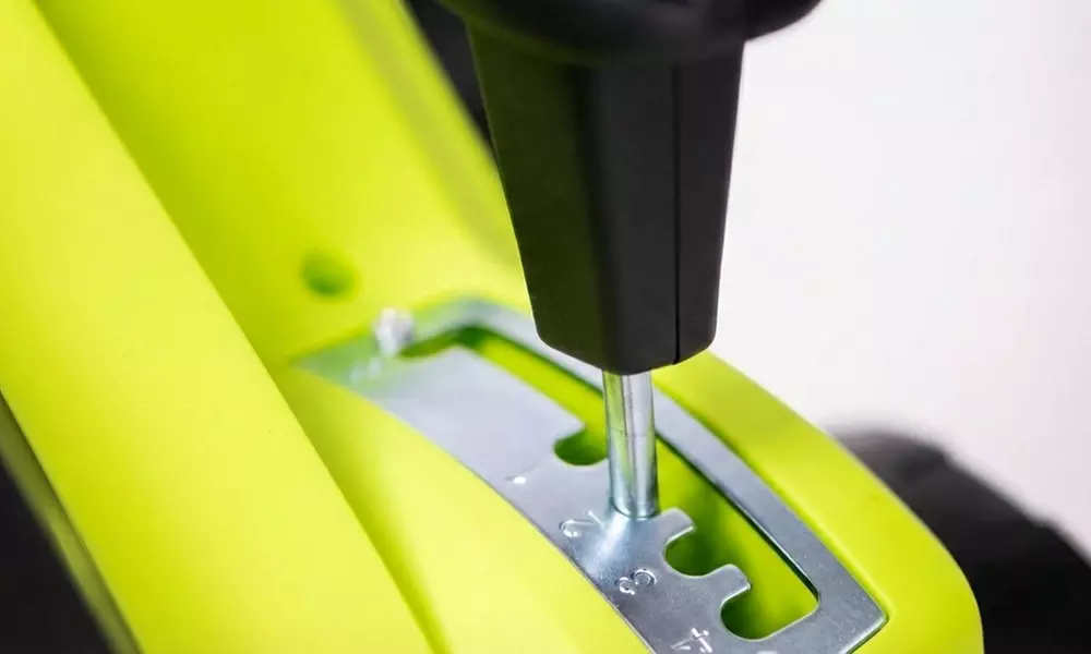 Garden Gear 2-in-1 Lawn Raker and Scarifier