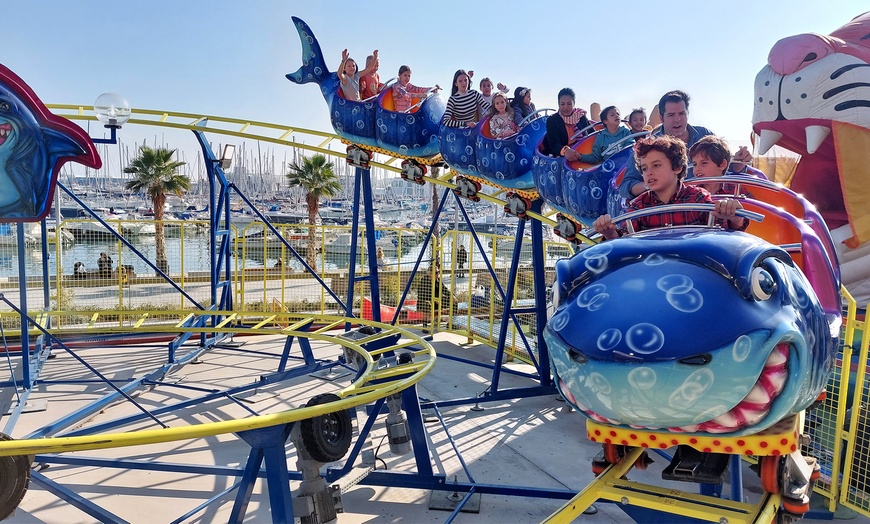 Image 23: Pulsera de acceso ilimitado a todas las atracciones para adulto o niño