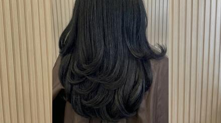 One Blowout with Deep Conditioning Treatment - The Hair Savage