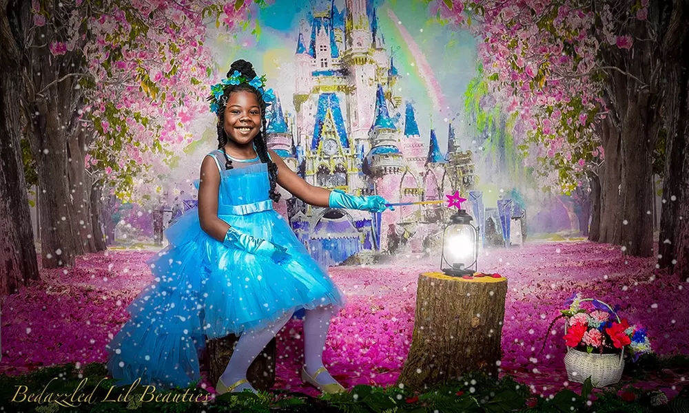 30-Min Session w/ 1 Image or 45-Min Session w/ 5 Images and Backdrop