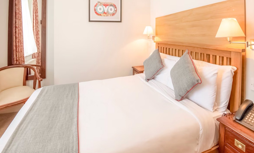 Image 10: Bristol: Standard / Superior Double Room for Two