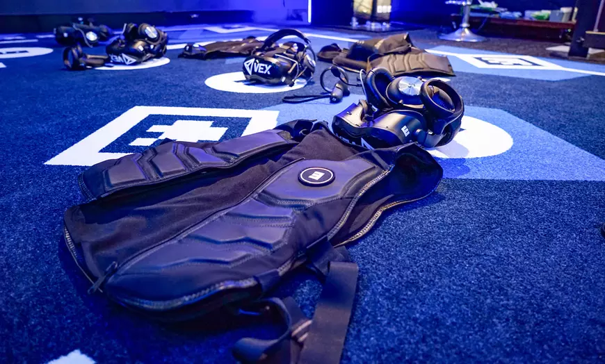 Image 3: Dive into Engaging Virtual Reality Games For Up to Eight People