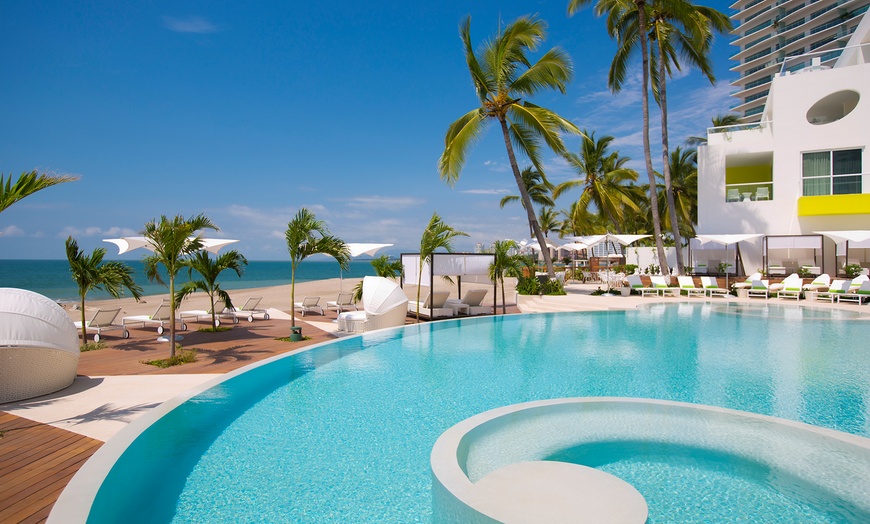 Image 14: ✈4-Night All-Incl. Krystal Grand Puerto Vallarta from Travel by Jen