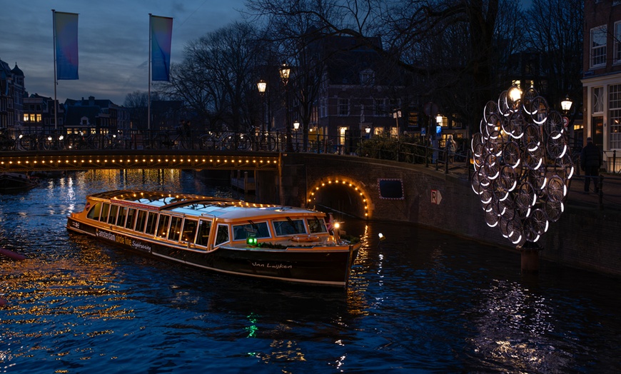 Image 3: De grachten in nieuw licht: rondvaart door Amsterdam Light Festival