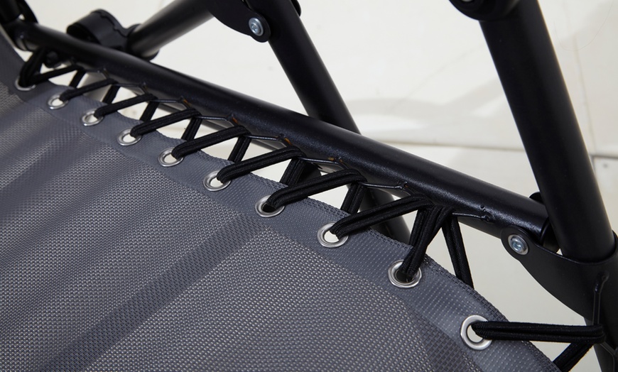 Image 19: Neo Folding Zero Gravity Garden Chairs and Table Set