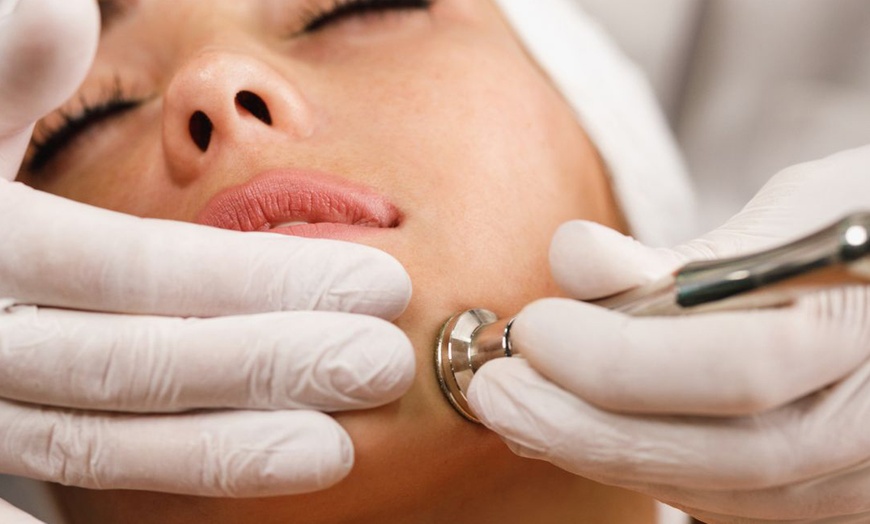 Image 7: One or Two Sessions of Facial Sculpting & Lymphatic Drainage