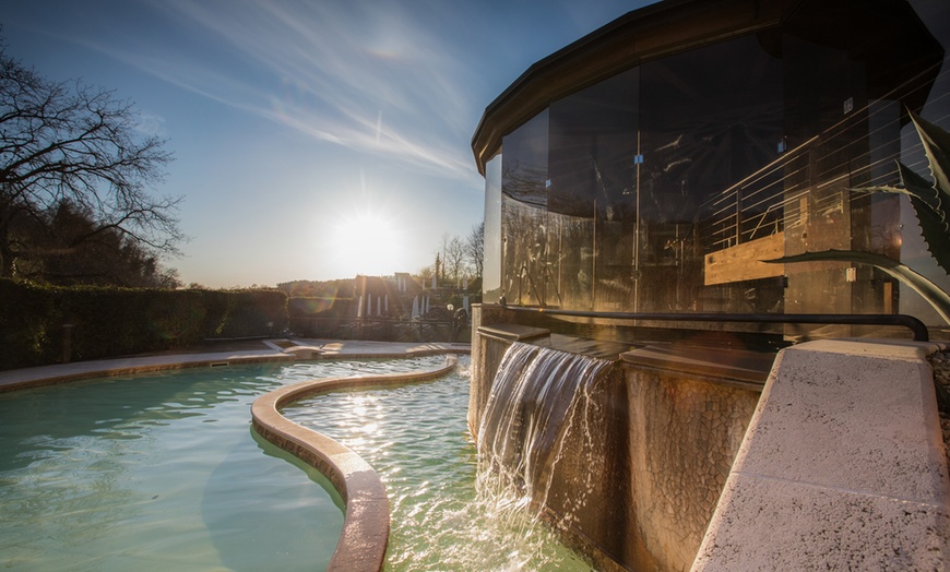 Image 12: Percorso con piscine, massaggi, lunch o cena alle Terme di Sorano