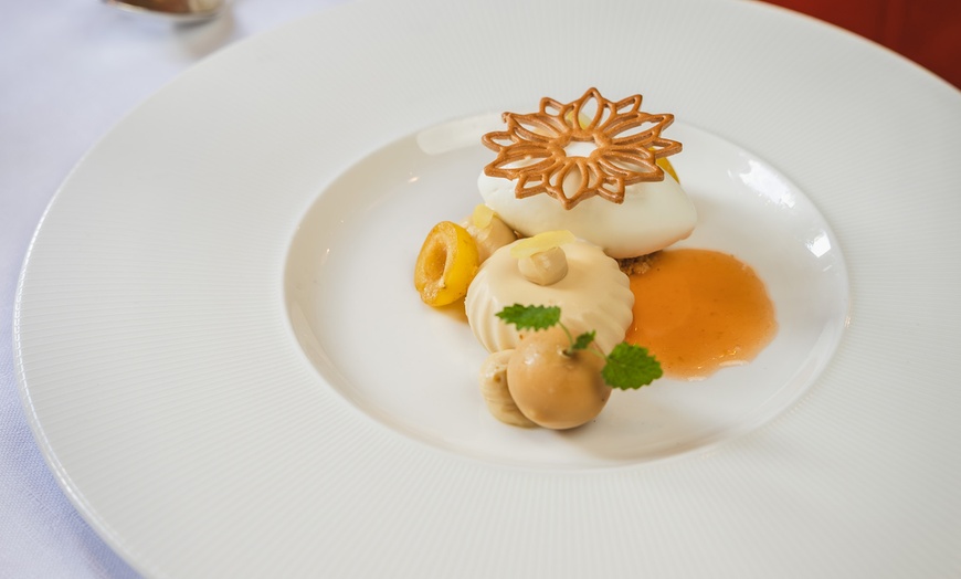 Image 4: Geniet van een 5-gangen Michelinster-menu vol smaak en nostalgie