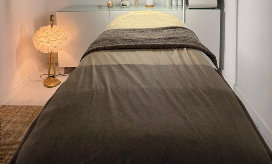 Image 7: Adiós al estrés: masaje con duración y técnica a elegir para 1 persona