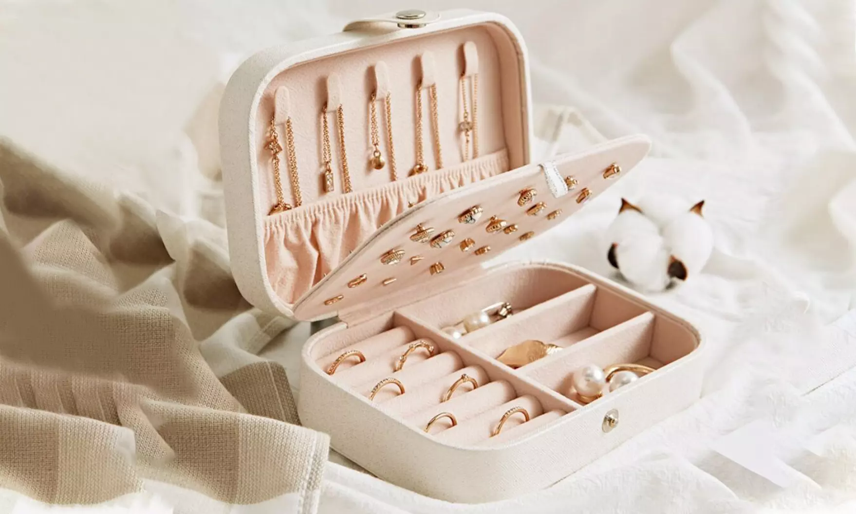 Boite à bijoux ultra pratique en 2 coloris - Primary Image