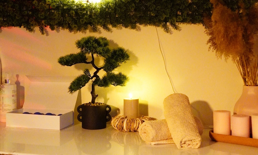 Image 10: Odkryj relaks z Head Spa i opcjonalnym masażem ciała