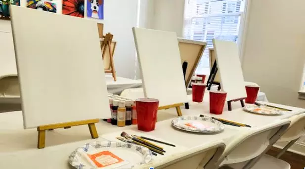 Liz Art and Events Sip & Paint Studio – Creative Fun for All