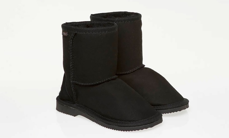 Image 5: Kids Classic Short UGG boots