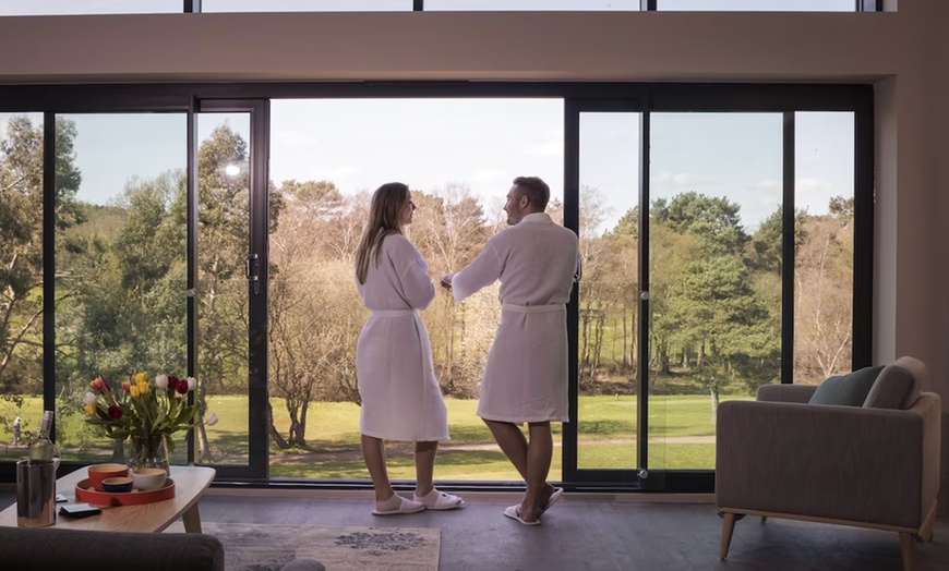 Image 23: Hampshire: 4* Superior Double or Twin Room Stay with Breakfast