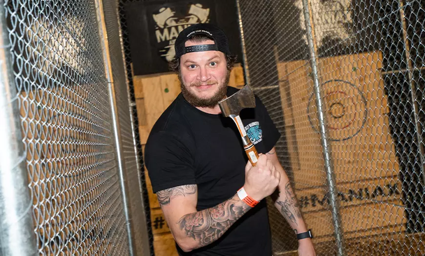 Image 7: Maniax Axe Throwing +  1 Drink - All Locations