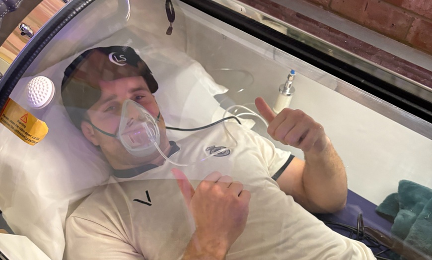 Image 2: Up to 25% Off on Hyperbaric Chamber at The Wholeness Pod