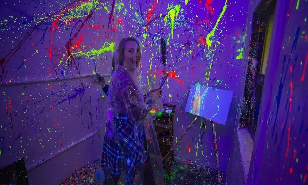 Spray Paint or Graffiti Experience for One, Two, or upto Four