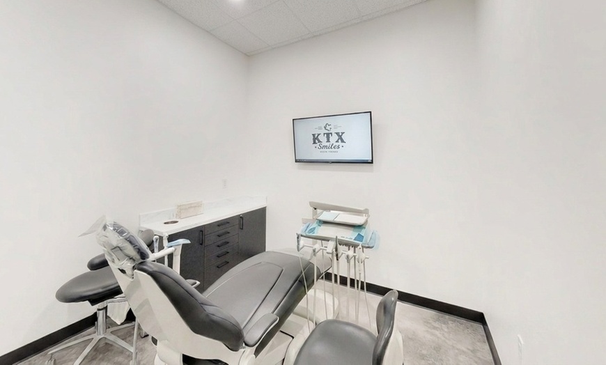 Image 5: Invisible Braces Treatment with Scan Exam and Retainers Included