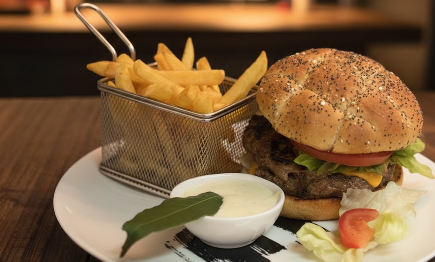 Image 1: Saveurs normandes et grillades à partager en duo