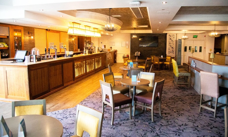 Image 3: Up to 4 People: Sparkling - Afternoon Tea w/ Prosecco & Grounds Entry 