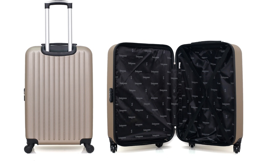 Image 27: Set of Three Suitcases