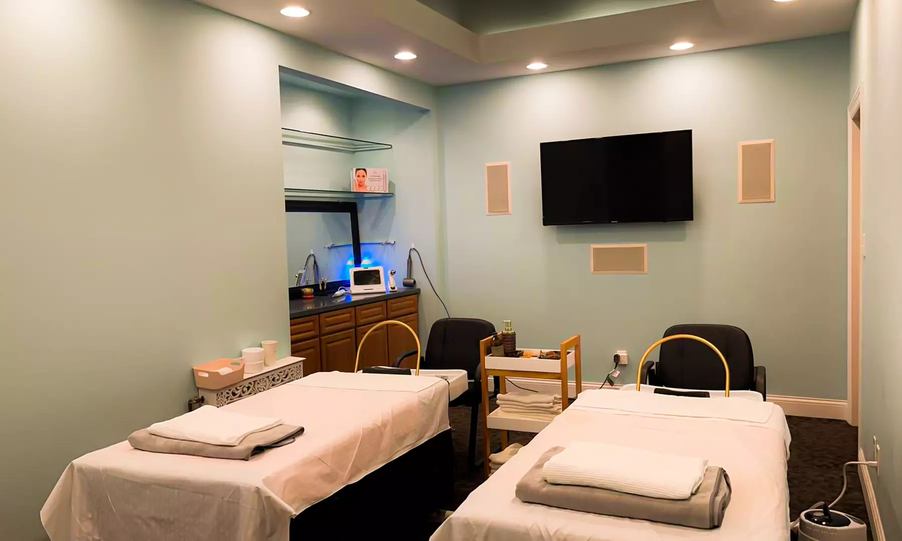 Ruby's Spa Offers One 60-Min Swedish Massage with Hot Stone for One or Two or Head Spa (Up to 31% Off) - Second Medium