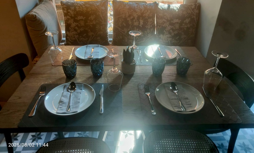 Image 18: Menú mediterráneo completo para 2 o 4 con opción a vino en El Carmen