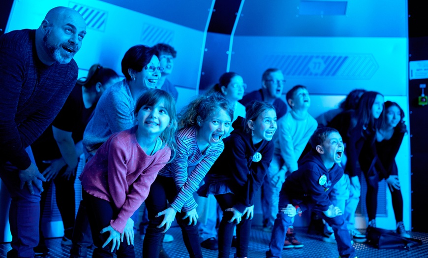 Image 4: Ticket für "House of Magic" im Centro Oberhausen vom 03.12.25-31.01.26