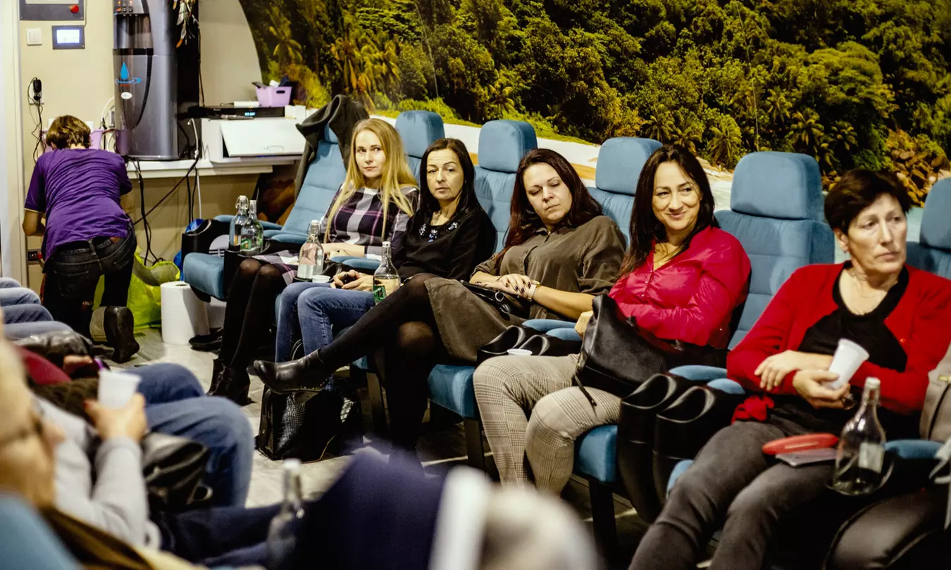 Do 38% zniżki na Bar tlenowy w Atmosferiqon Normobaria  Komora Normobaryczna  Biorezonans Akupunktura  24H  Warszawa