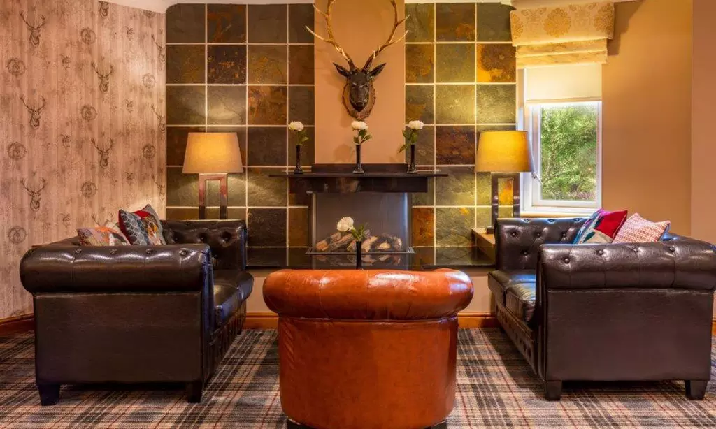 West Yorkshire: 4* Standard Double or Twin Room with Breakfast & Wi-Fi