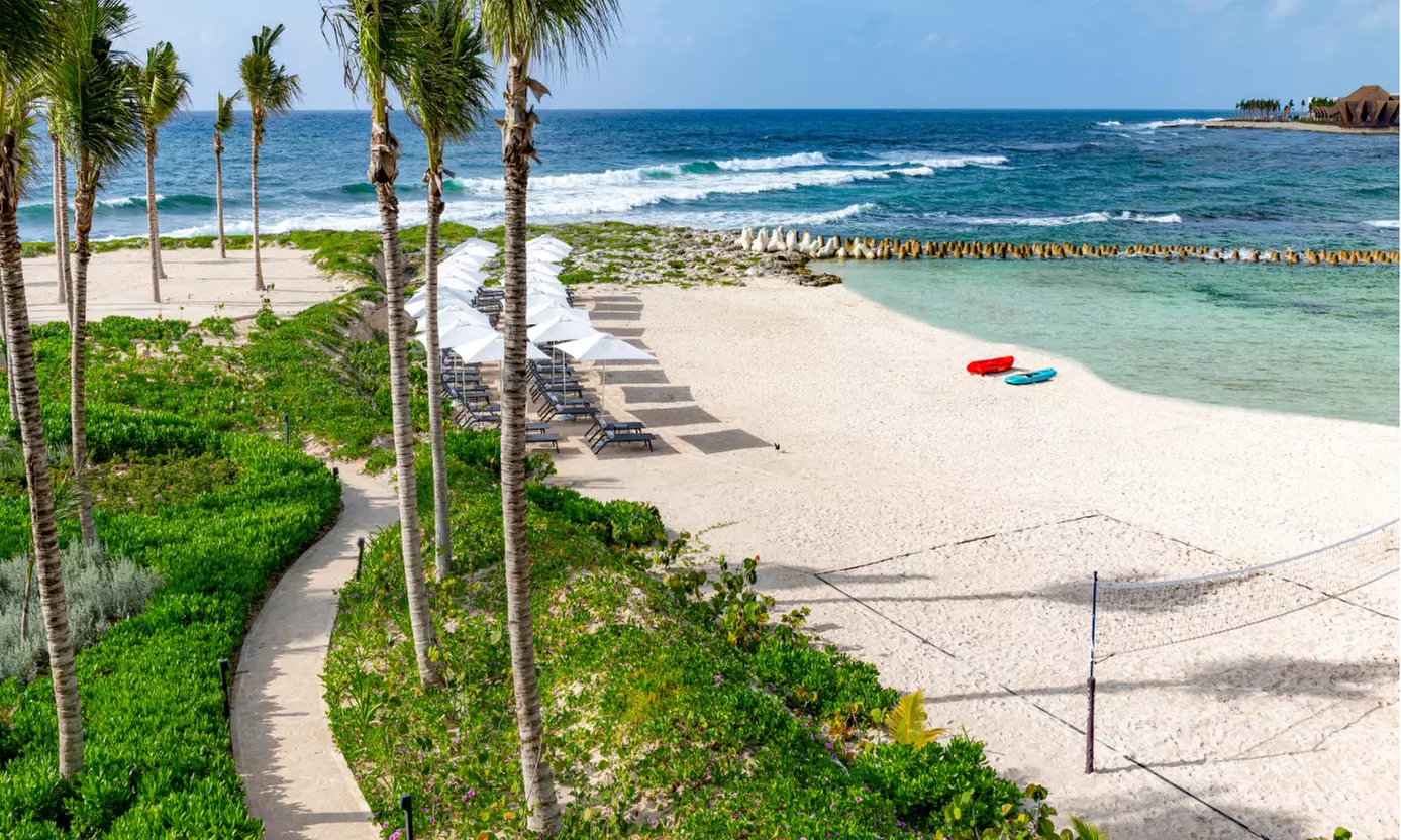 ✈4-Day 5* Hilton Tulum Resort Stay with Air from Great Value Vacations