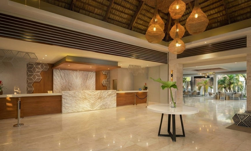 Image 10: ✈ 4 or 7-Night All Inclusive Dominican Republic Vacation with Air