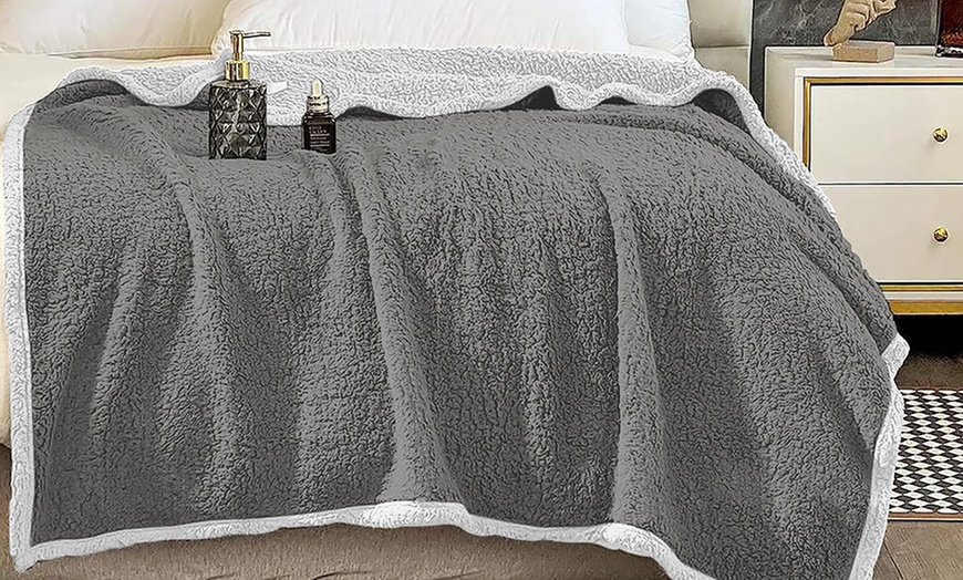 Image 2: Couverture STUBAI en Sherpa 