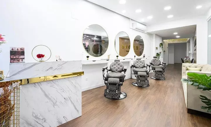 Limpieza facial con masaje kobido, con opción a peeling y dermapen