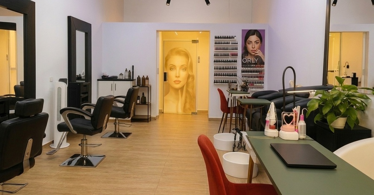 Revitalizing Facials: Deep Cleansing, Dr Renaud, Hydrafacial Revitalizing Facials: Deep Cleansing, Dr Renaud, Hydrafacial