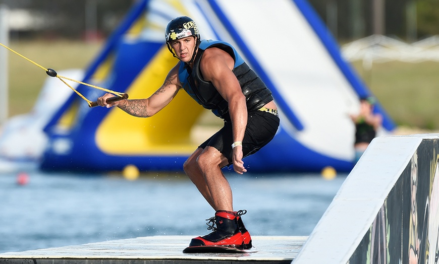 Image 2: Dive Into a Wakeboarding / Kneeboarding Experience at Cables Wake Park