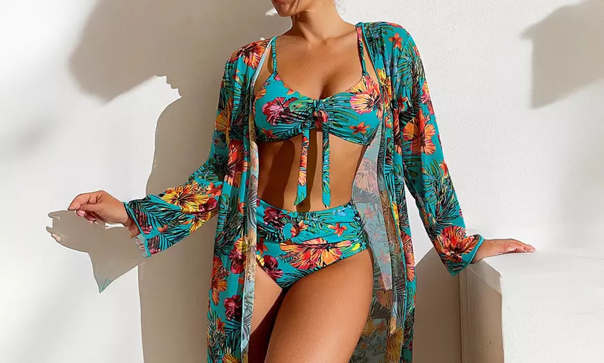 Image 6: Three-Piece Bikini Set with Floral Kimono in Adjustable Size