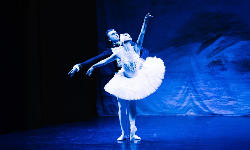 Image 3: „Swan Lake – Beyond the Stage“: Ticket vom 1.10. bis 5.10.2025