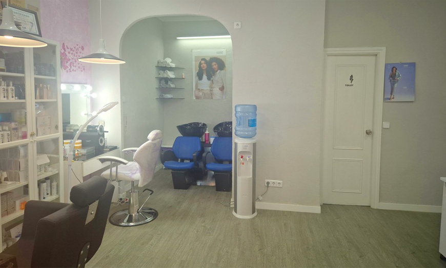 Image 5: 1 o 3 sesiones de manicura, pedicura o ambas para 1 persona