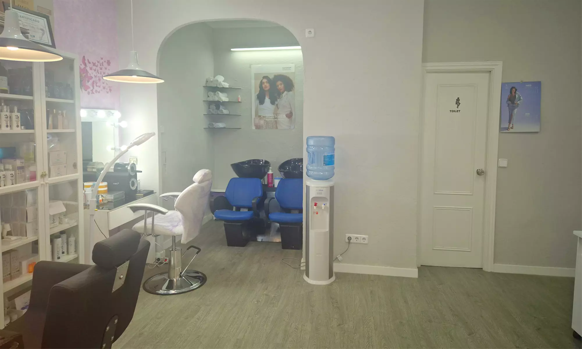 1 o 3 sesiones de manicura, pedicura o ambas con esmaltado semipermanente para 1, con hasta 53% de descuento - Second Medium