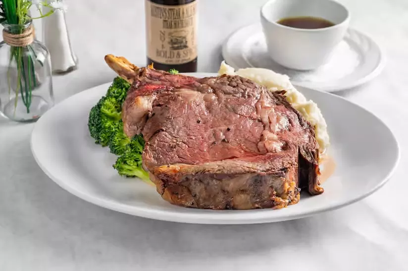 Savor Classic American Flavors with Appetizers, Entrees, and Dessert