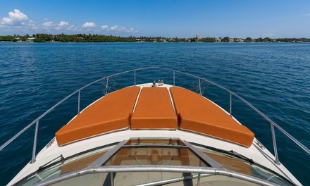 Boat ride through the beautiful Miami Bay - Renta tu bote in Miami, FL