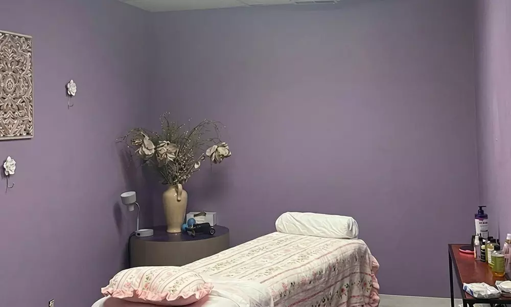 60, 90, or 120-Minute Massage Sessions of Your Choice at Soft Handz (Up to 38% Off) - Primary Image