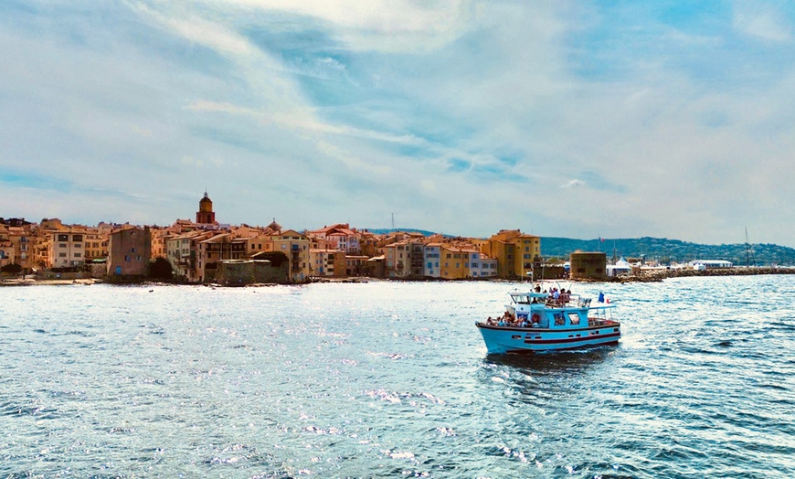 Image 2: Promenade en mer autour de Saint-Tropez avec Le Brigantin II
