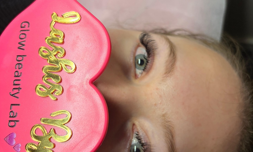 Image 6: Pose d'extensions de cils au choix